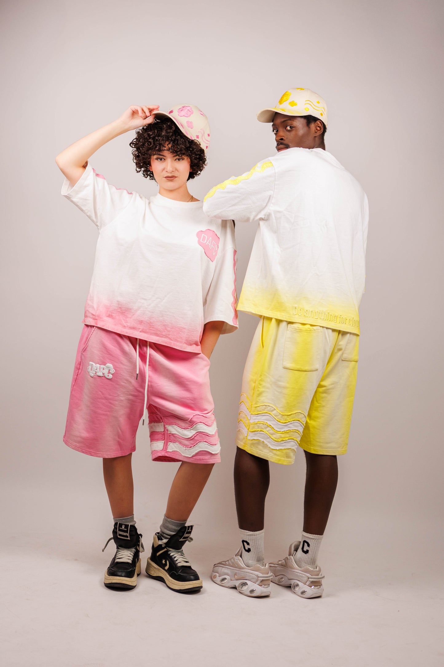 Motion T shirt🩷💛